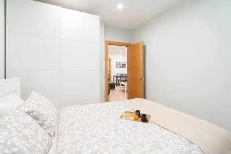 Antonio Cachero Vut5323as Apartment *