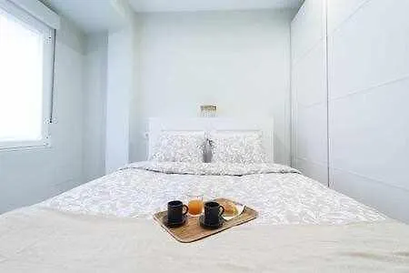 Antonio Cachero Vut5323as Apartment *